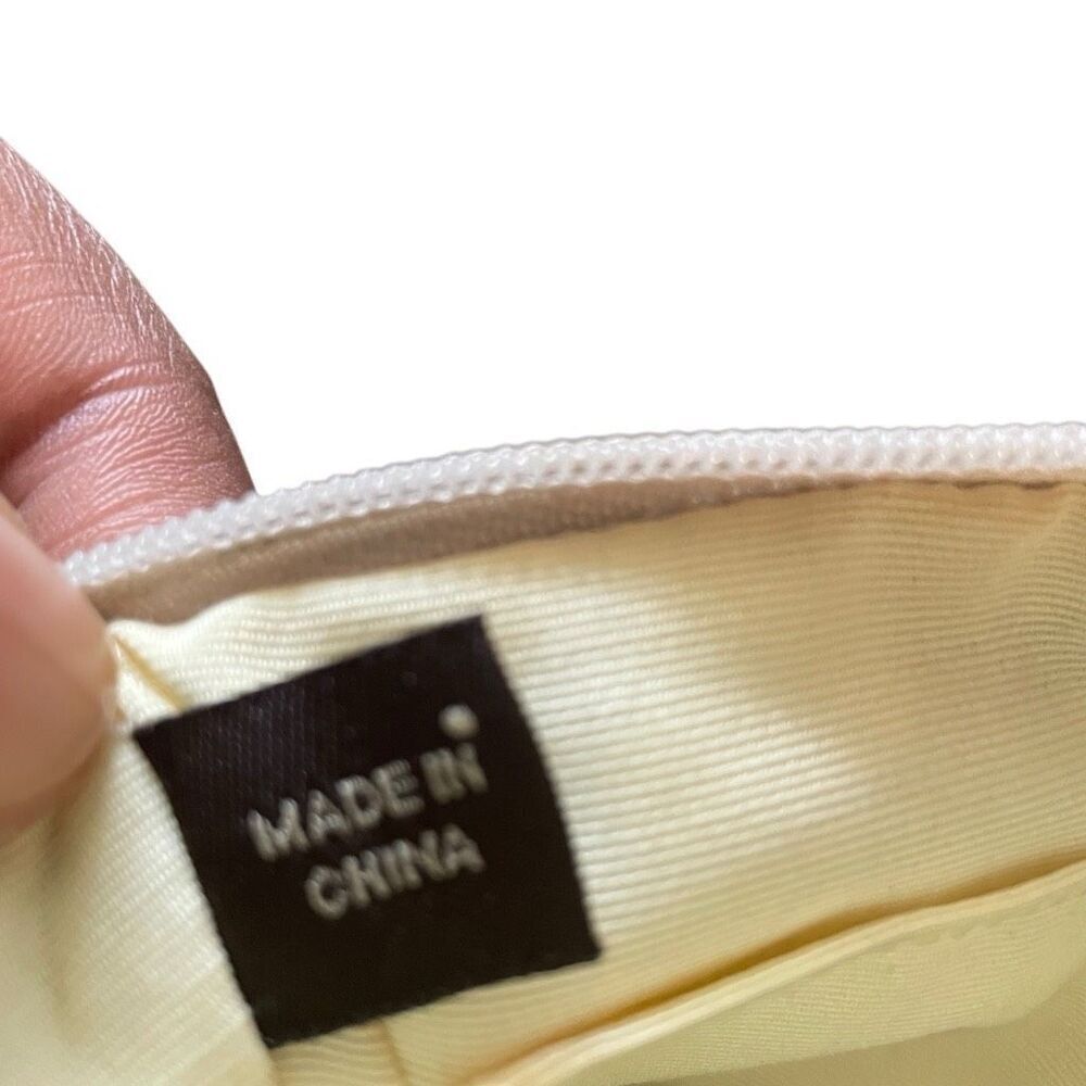 Coach Patent Leather Wristlet Bone Creme Classic Coin Purse Wallet Accessory - Picture 8 of 9